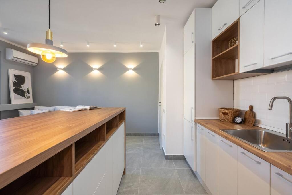 Stylish Apartament Magheru Bucharest Exterior photo